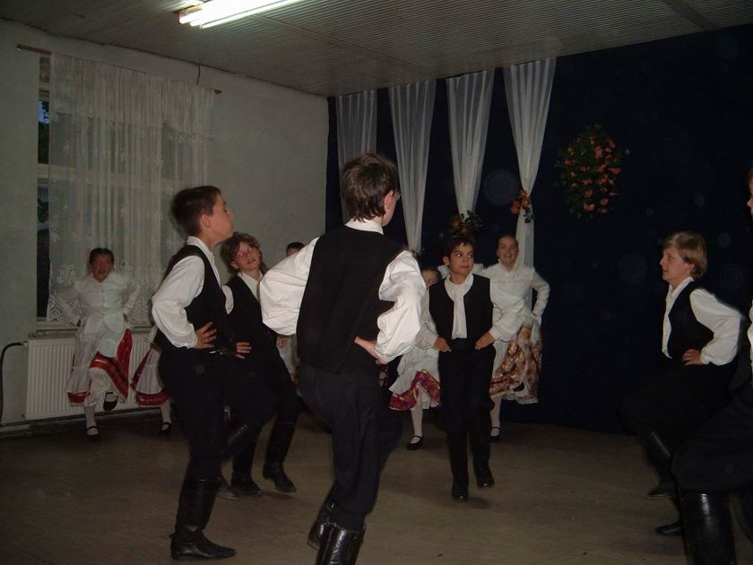Néptánccsoport