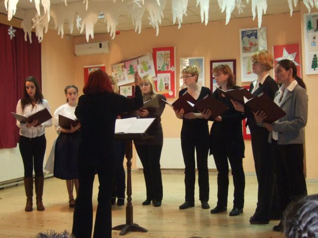 2013.12.23. - Karácsony a Népkörben 002