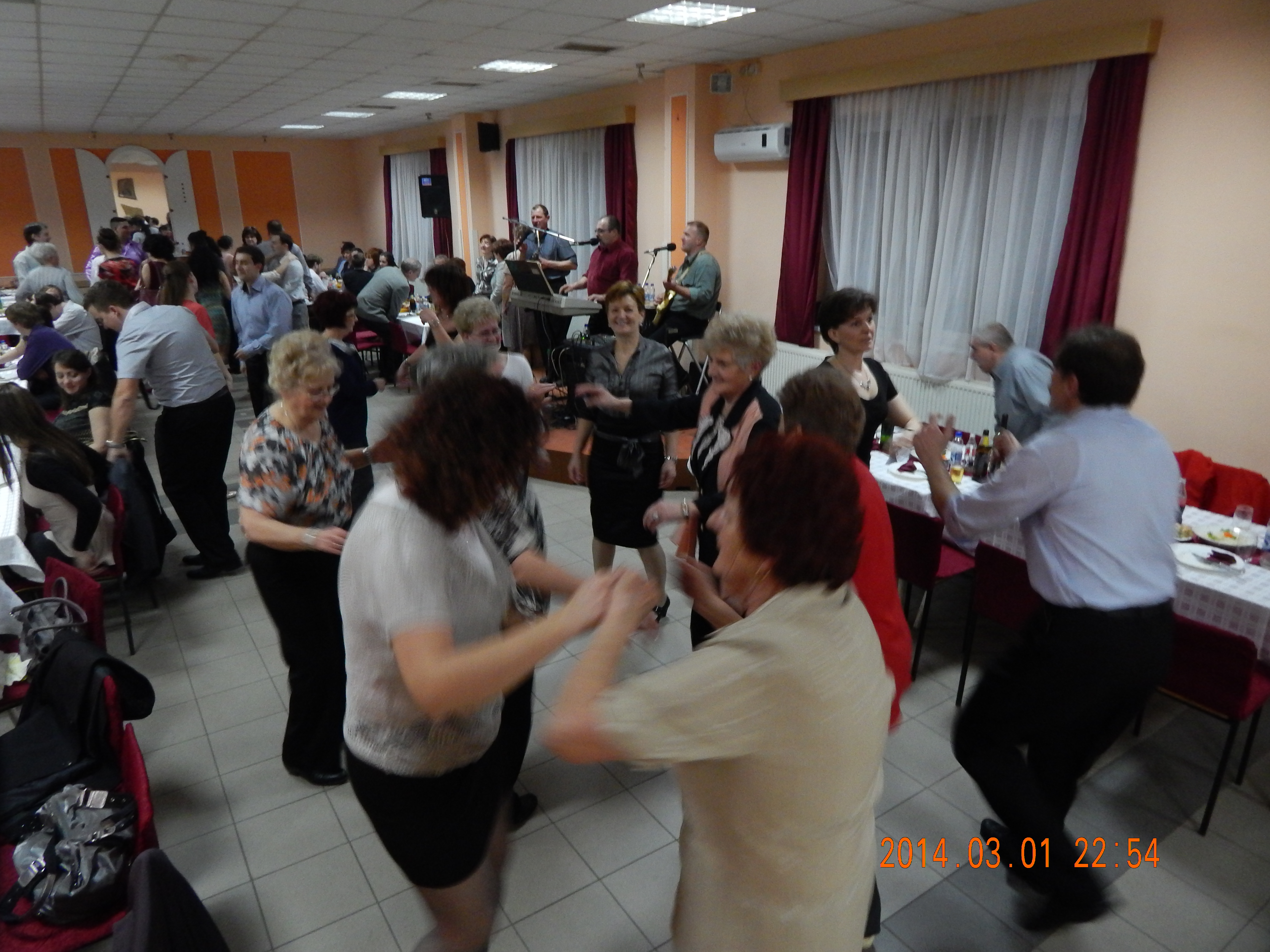 2014.03.01. - Köri bál 010