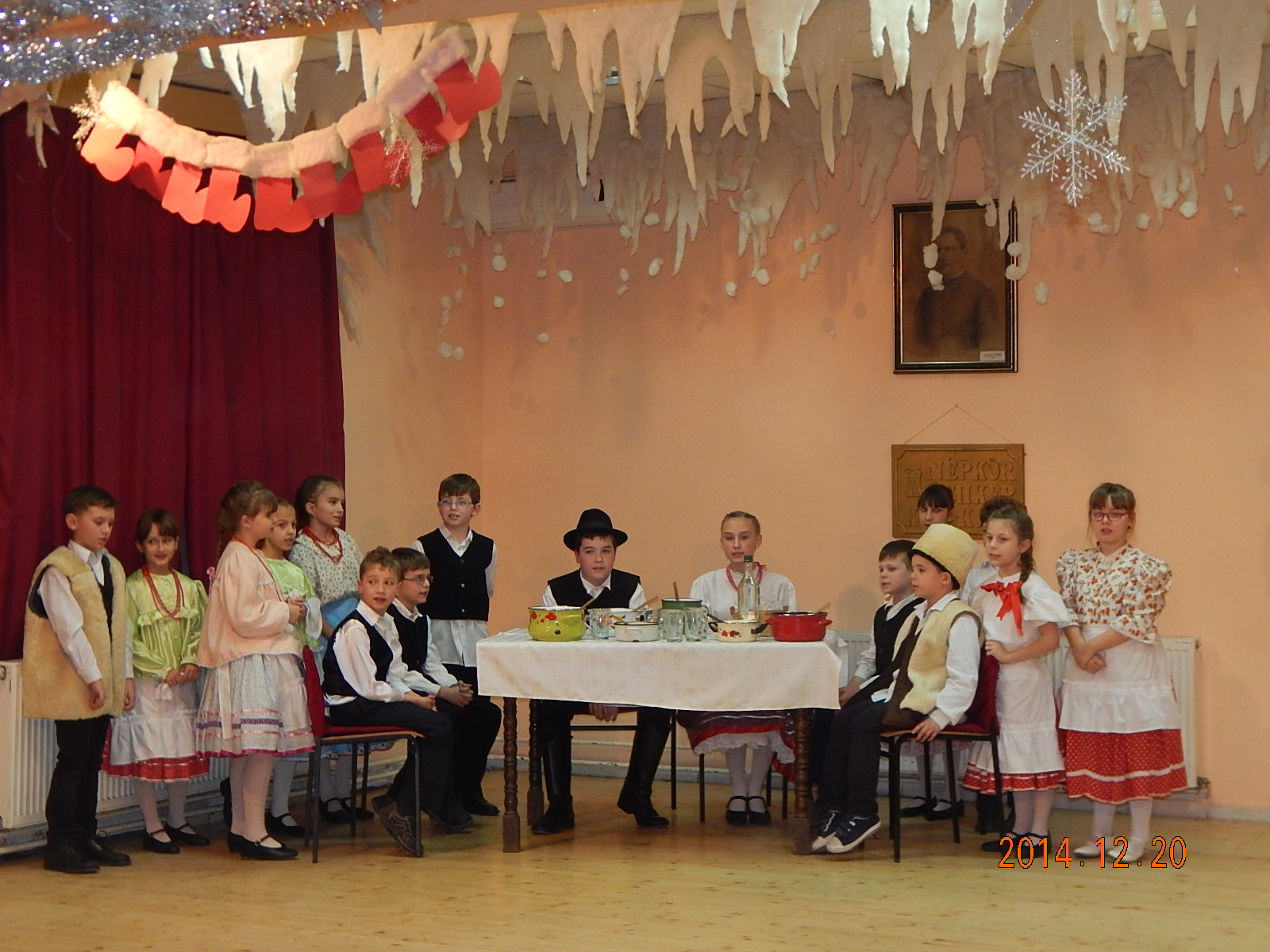 2014.12.20. - Karácsony a Népkörben 059
